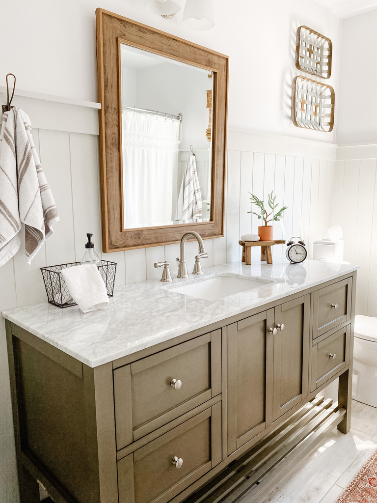 Guest Bathroom Makeover